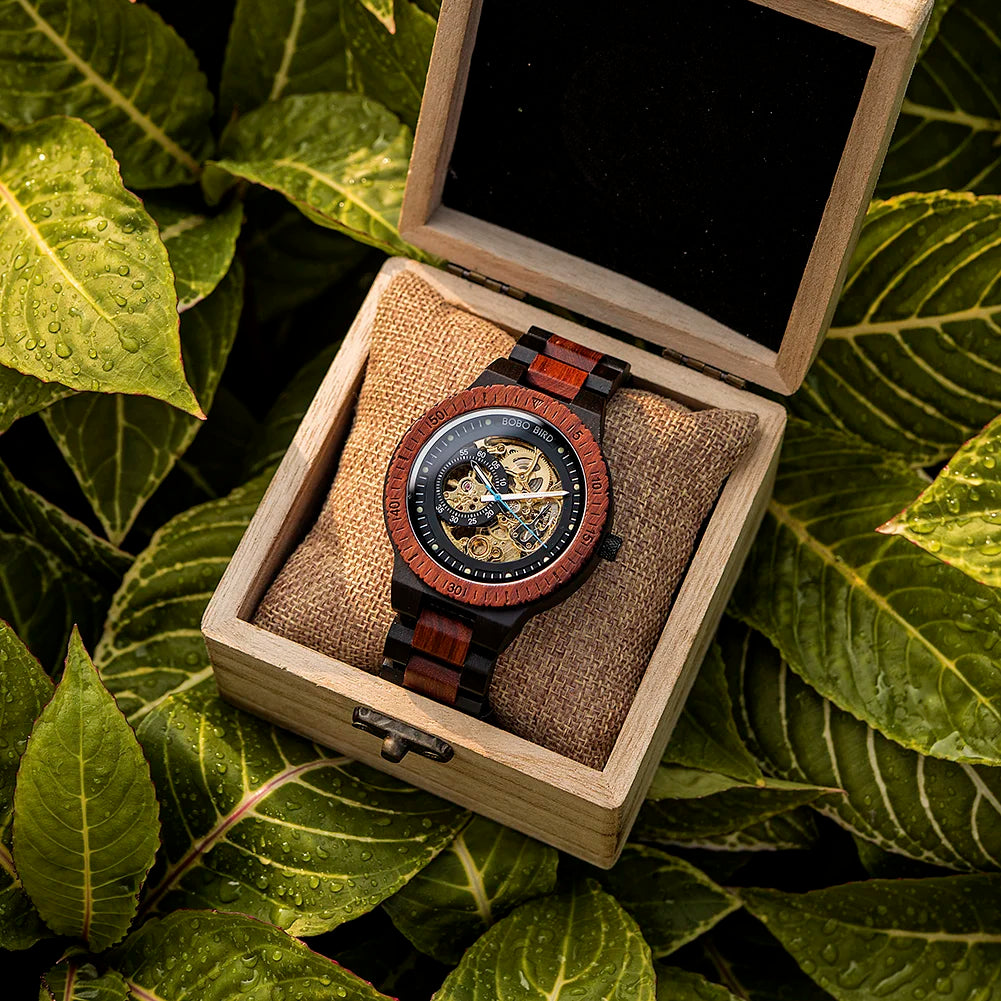 Reloj de madera vintage