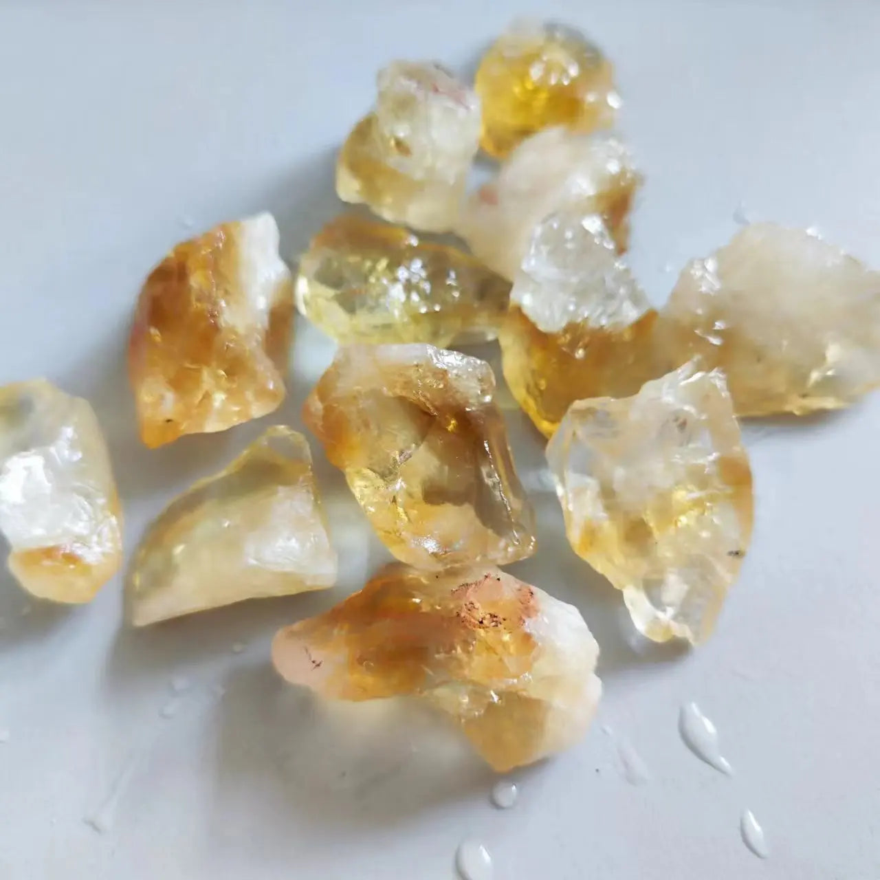 Piedra citrina única