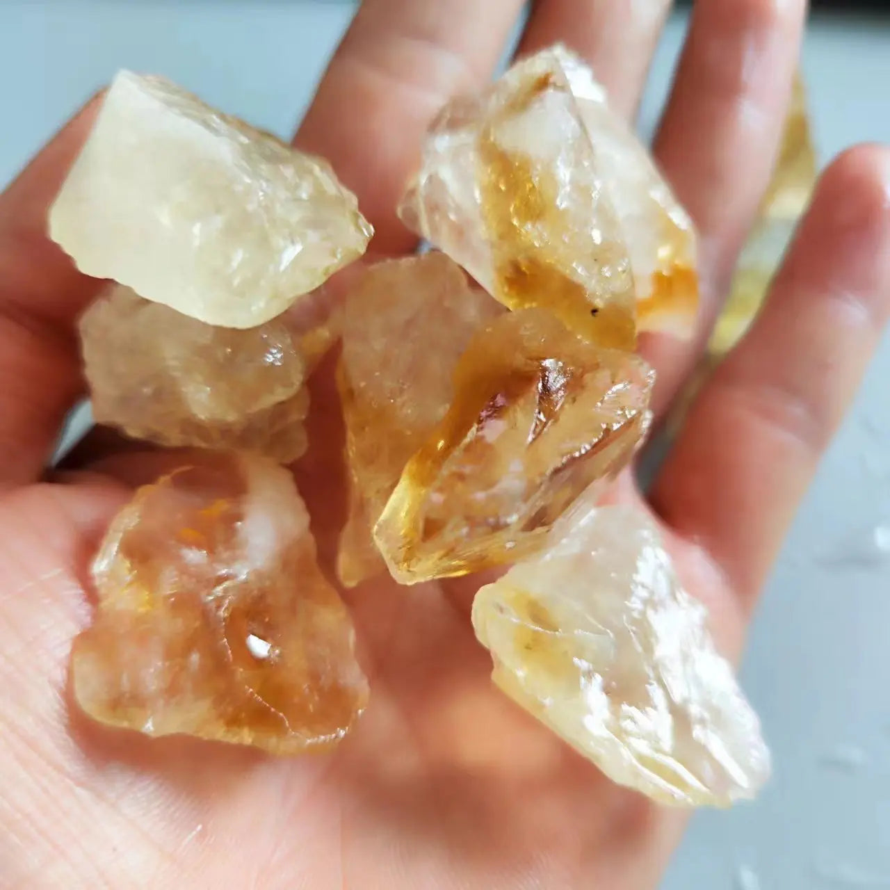 Piedra citrina única